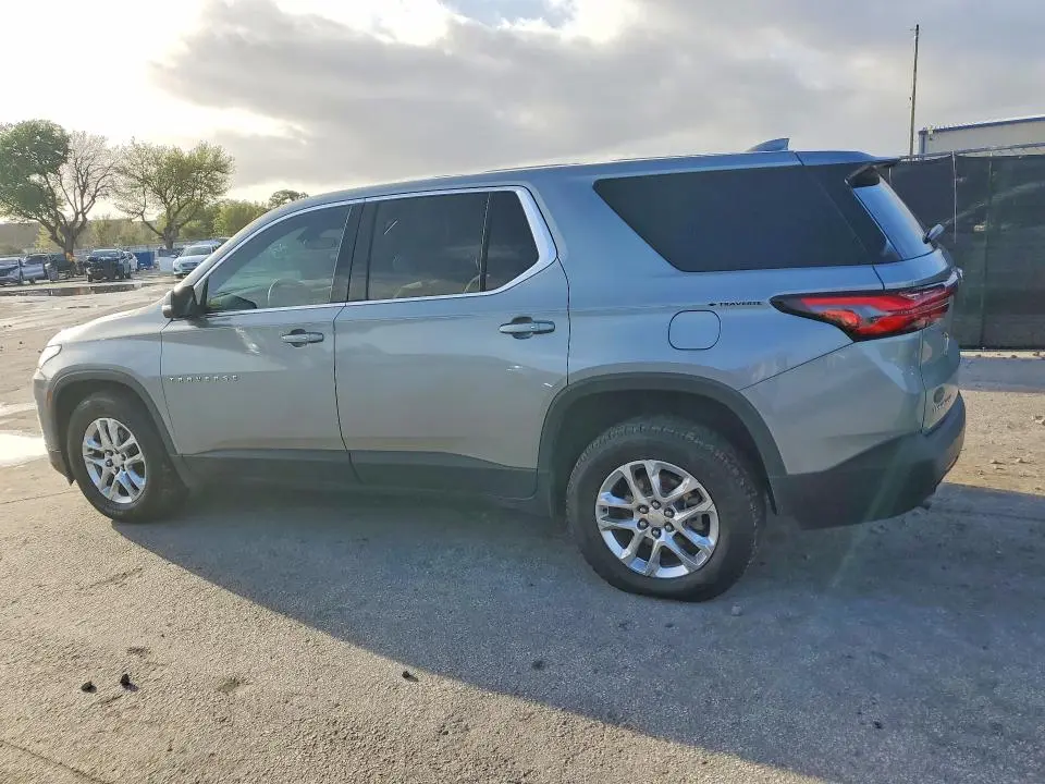 2023 CHEVROLET TRAVERSE LS  