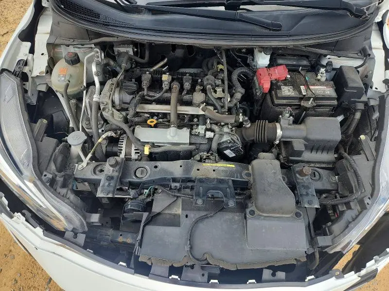 2023 NISSAN VERSA SV  