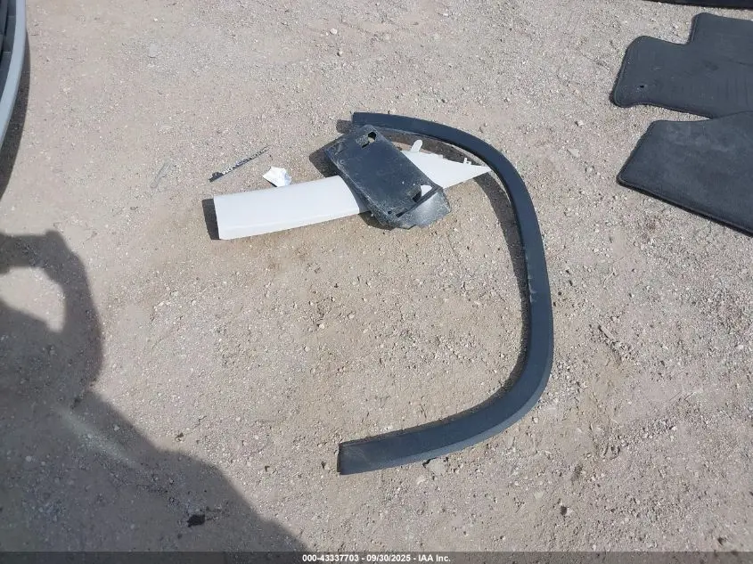 2021 CHEVROLET TRAVERSE AWD LT CLOTH