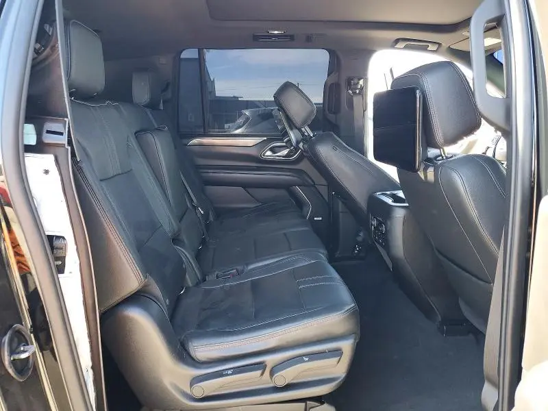 2021 CHEV SUBURBAN C   