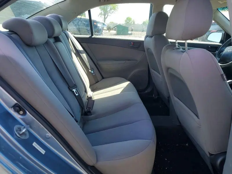 2010 HYUNDAI SONATA GLS  