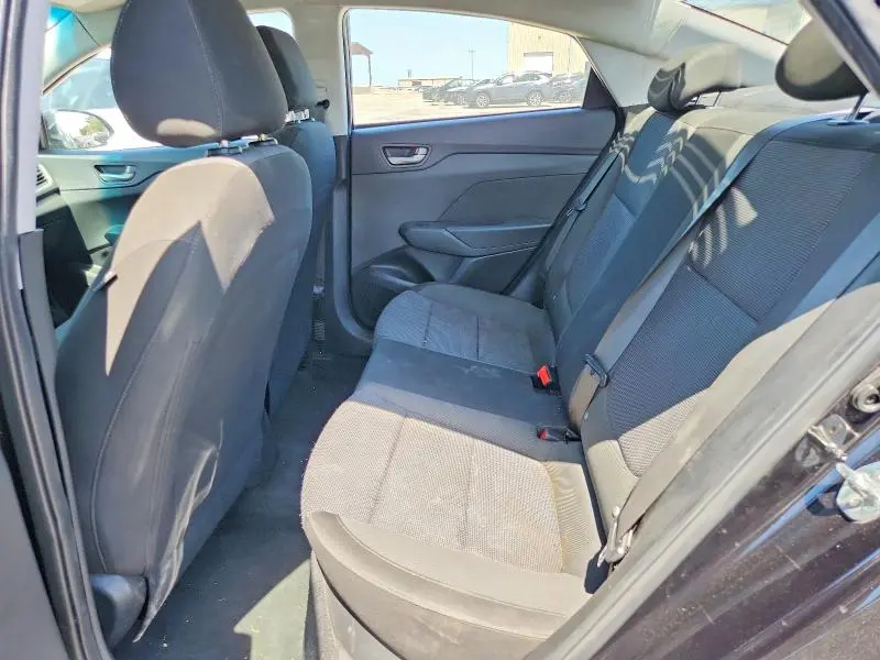 2018 HYUNDAI ACCENT SE  
