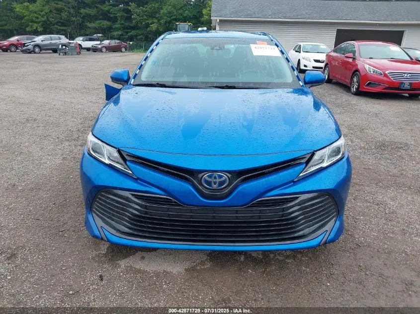 2020 TOYOTA CAMRY LE HYBRID