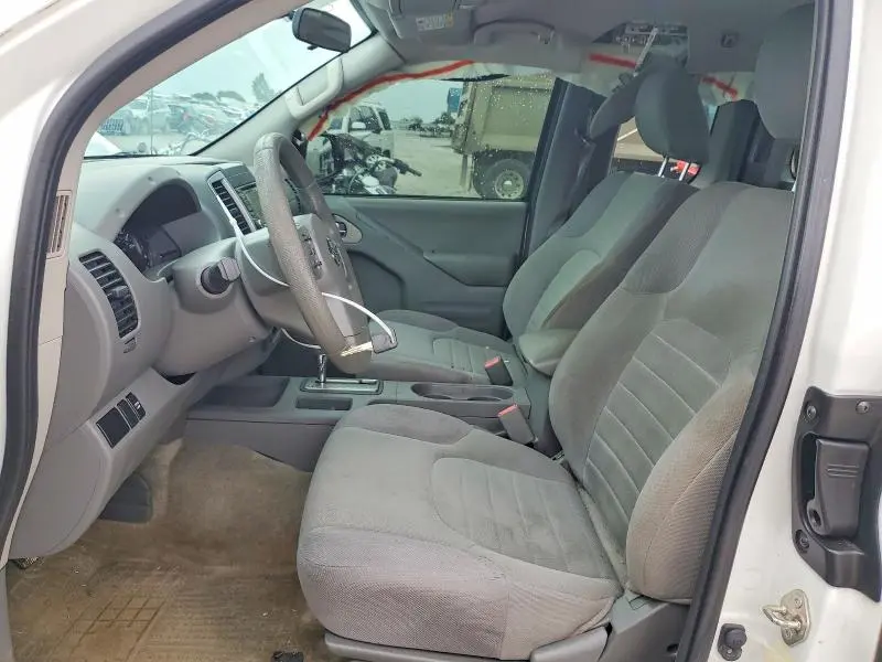 2017 NISSAN FRONTIER S  