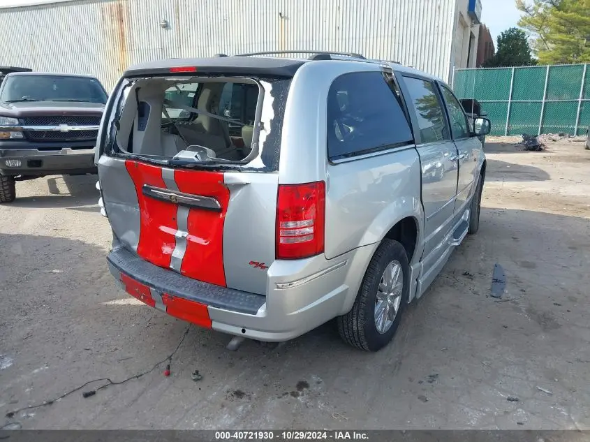 2010 CHRYSLER TOWN & COUNTRY NEW LIMITED