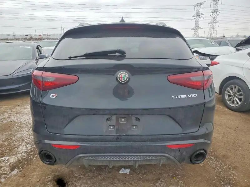 2022 ALFA ROMEO STELVIO TI  