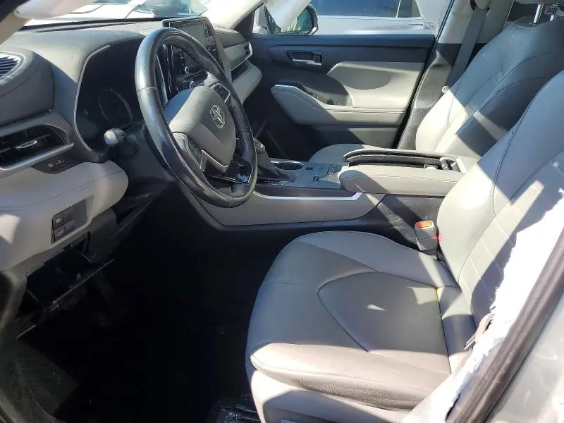 2021 TOYOTA HIGHLANDER HYBRID XLE  