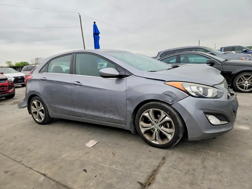 2013 HYUNDAI ELANTRA GT BASE  