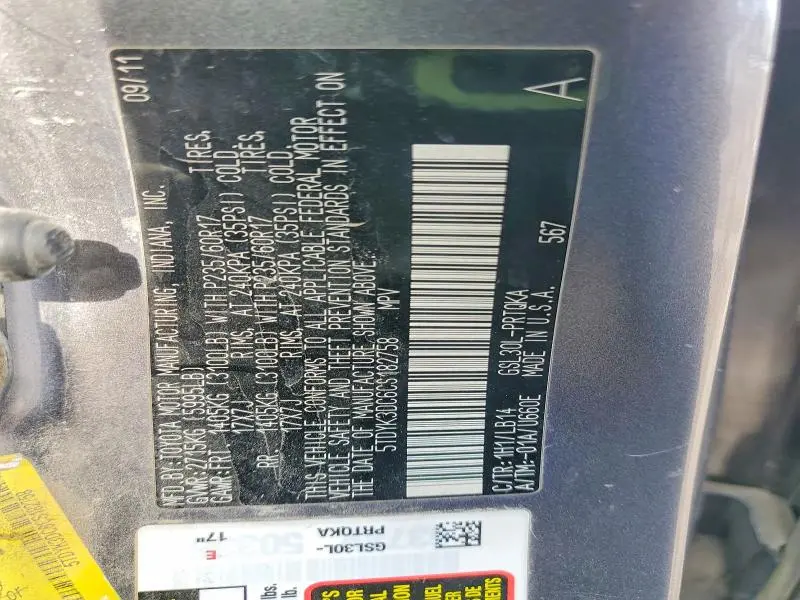 2012 TOYOTA SIENNA XLE  