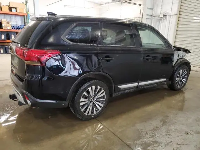 2020 MITSUBISHI OUTLANDER SE  