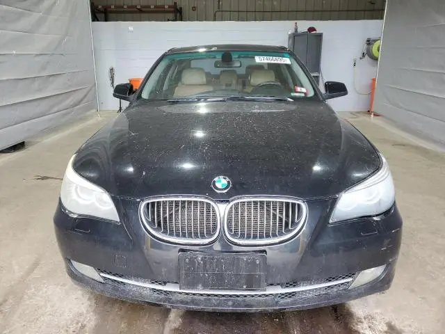 2010 BMW 528 XI  