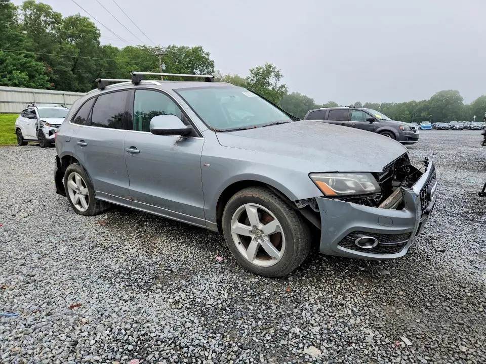 2011 AUDI Q5 PREMIUM PLUS  