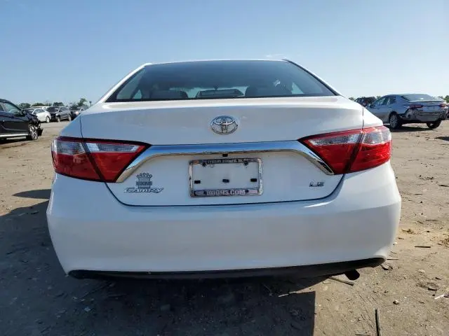 2015 TOYOTA CAMRY LE  