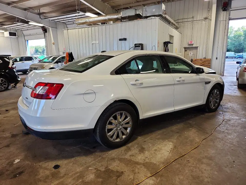 2010 FORD TAURUS SEL  