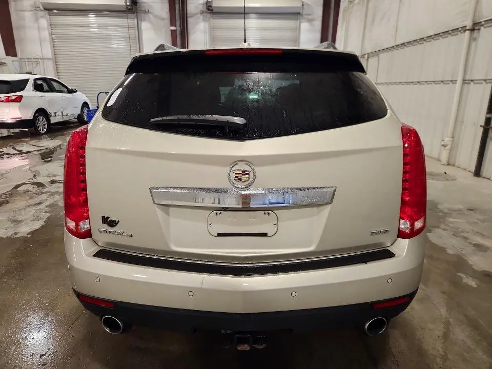 2016 CADILLAC SRX PERFORMANCE COLLECTION  