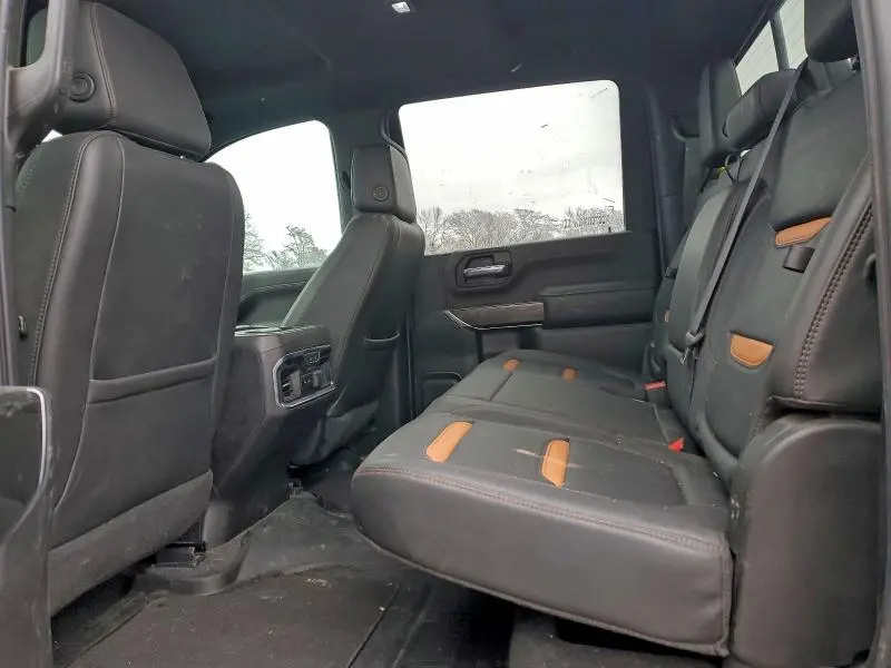 2022 GMC SIERRA K2500 AT4  