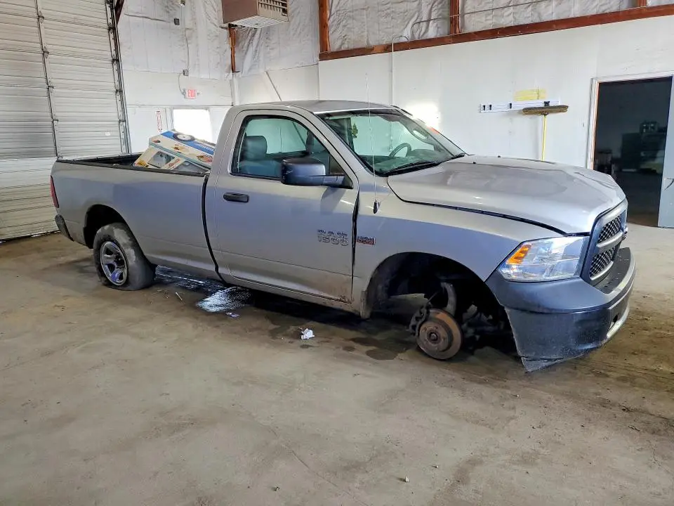 2014 RAM 1500 ST  