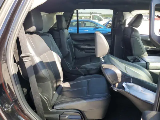 2021 FORD EXPEDITION XLT  