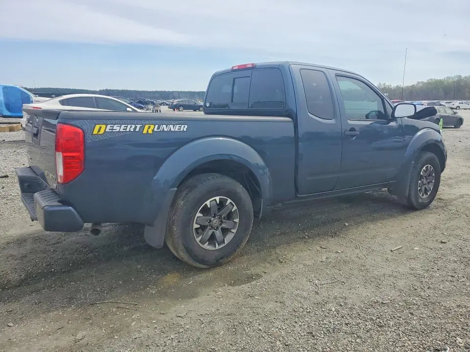 2017 NISSAN FRONTIER DESERT RUNNER  