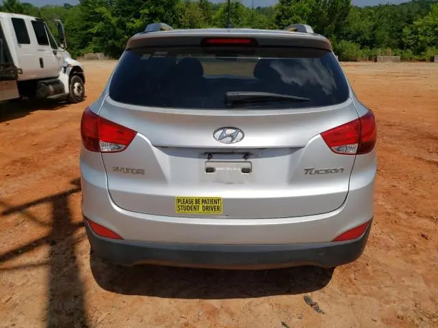2010 HYUNDAI TUCSON GLS  