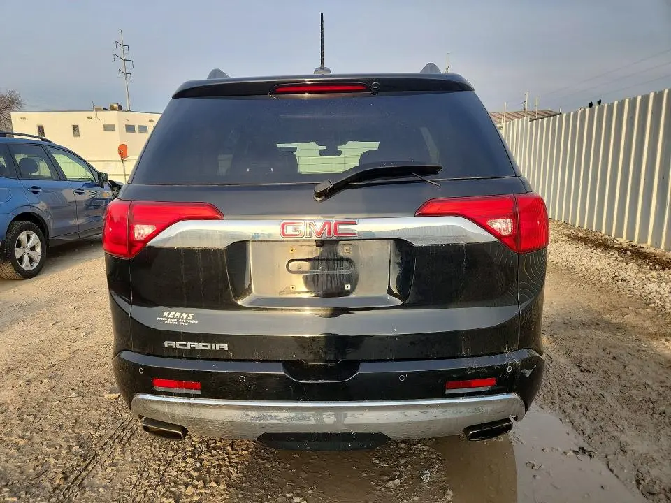 2017 GMC ACADIA DENALI  