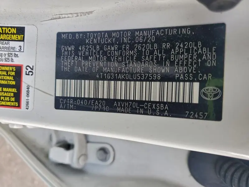 2020 TOYOTA CAMRY SE  