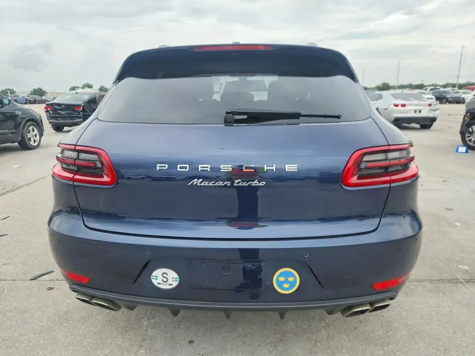 2015 PORSCHE MACAN TURBO  