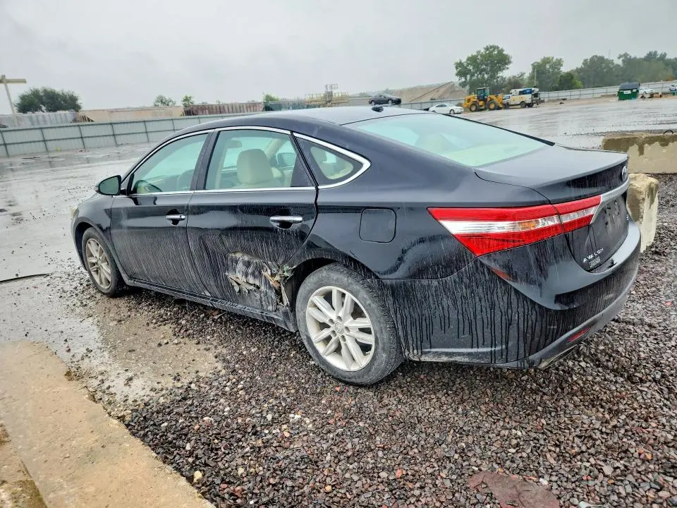2015 TOYOTA AVALON XLE  