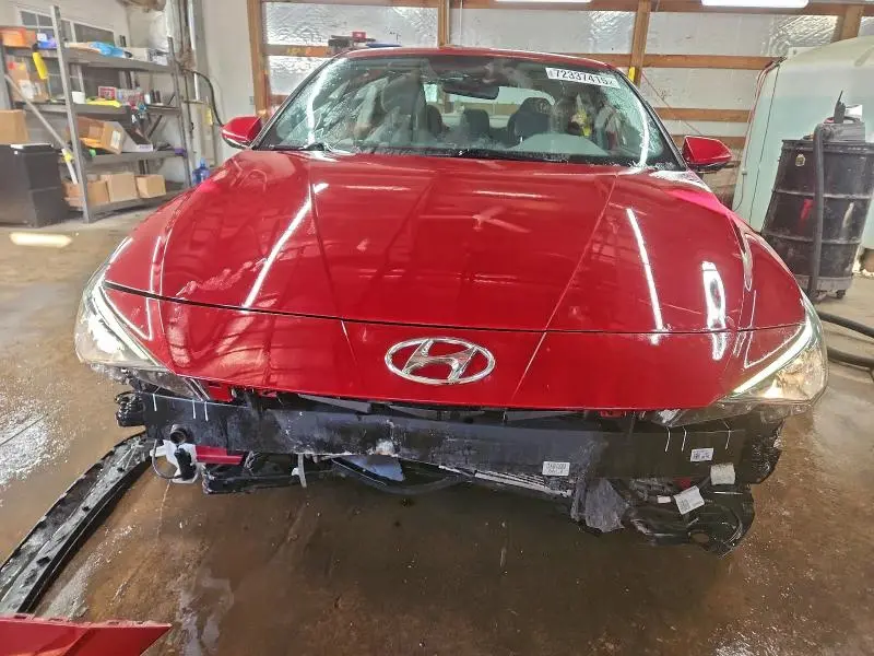 2021 HYUNDAI ELANTRA SEL  