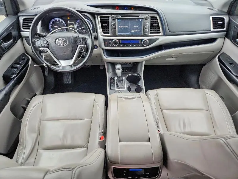 2018 TOYOTA HIGHLANDER XLE  