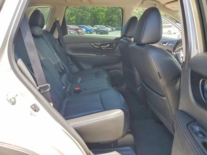 2020 NISSAN ROGUE SL  