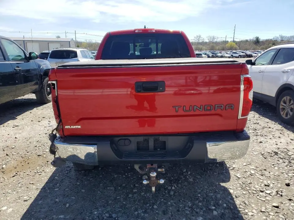 2020 TOYOTA TUNDRA SR5  
