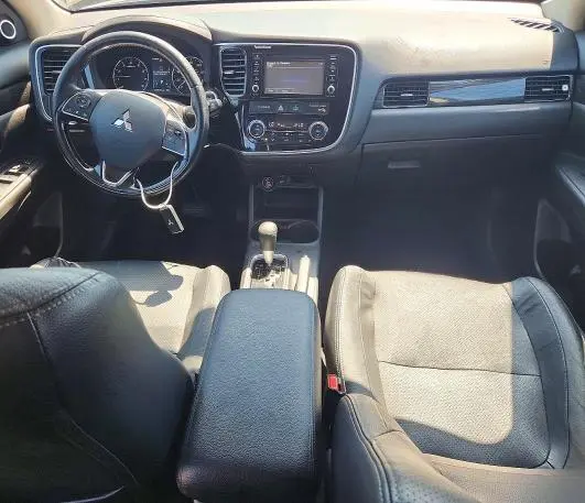 2016 MITSUBISHI OUTLANDER SE  