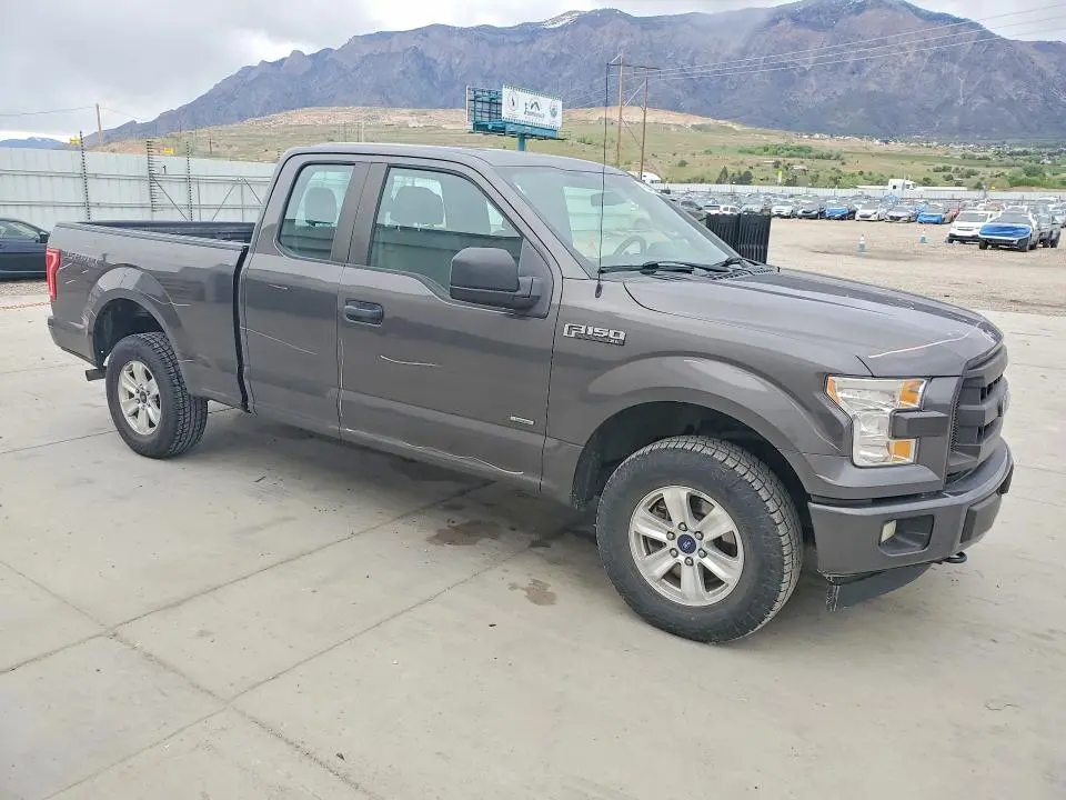 2017 FORD F150 SUPER CAB  