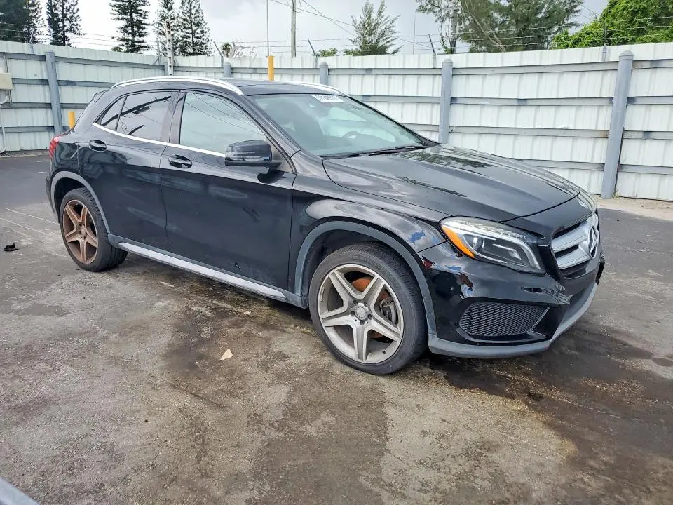 2015 MERCEDES-BENZ GLA 250  