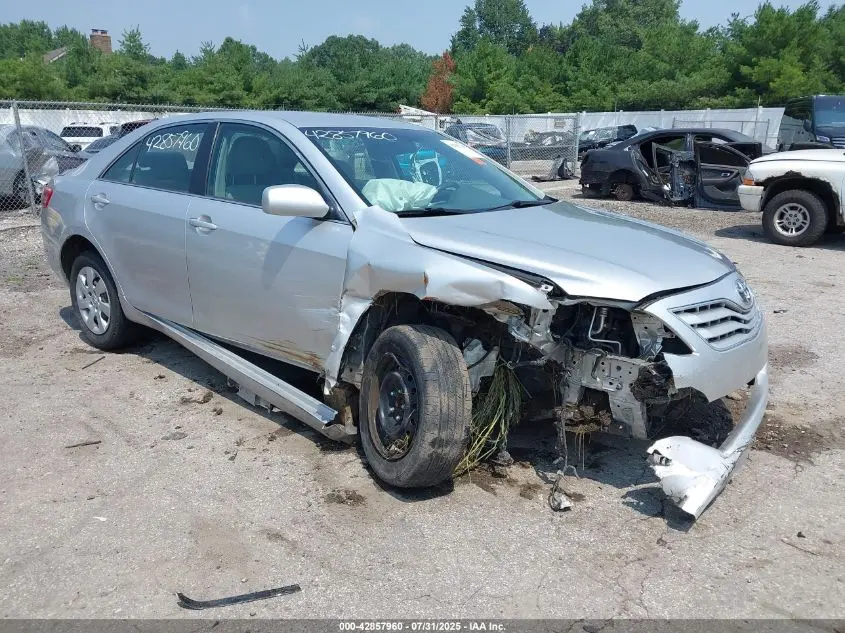 2011 TOYOTA CAMRY LE