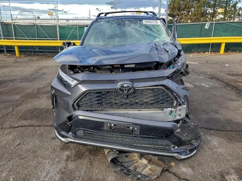 2025 TOYOTA RAV4 XSE  