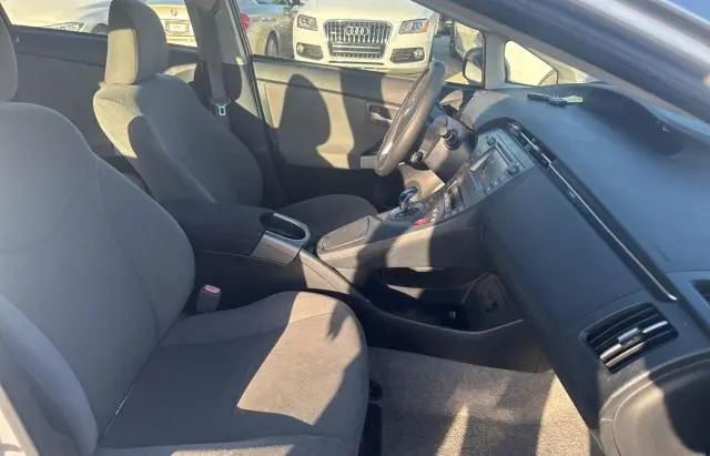 2014 TOYOTA PRIUS   