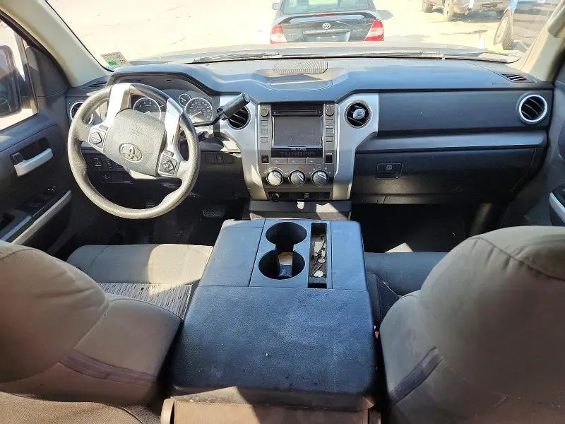 2015 TOYOTA TUNDRA SR5  