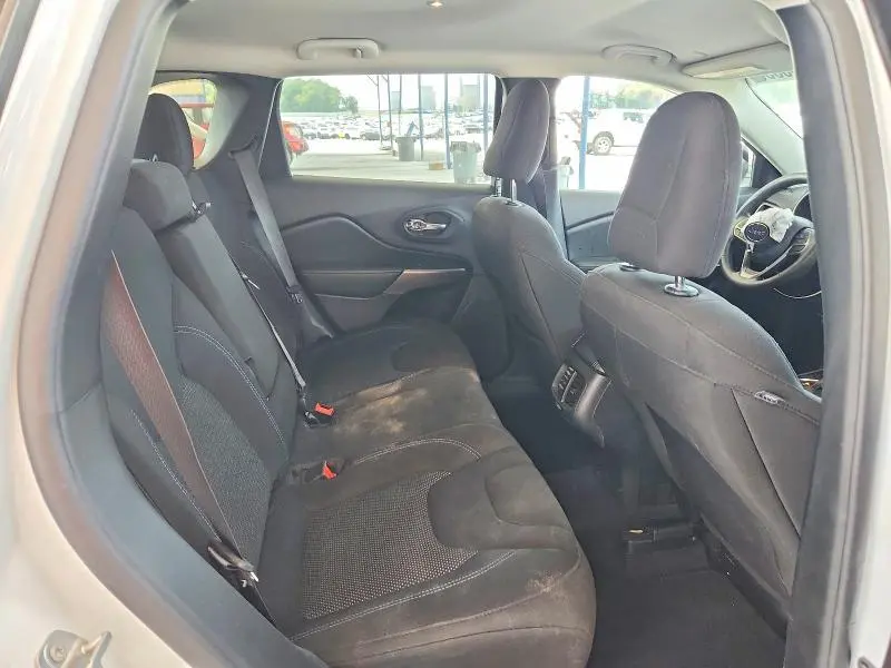 2021 JEEP CHEROKEE LATITUDE  