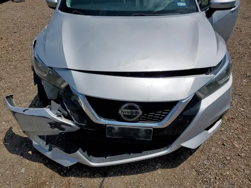 2020 NISSAN VERSA SV  