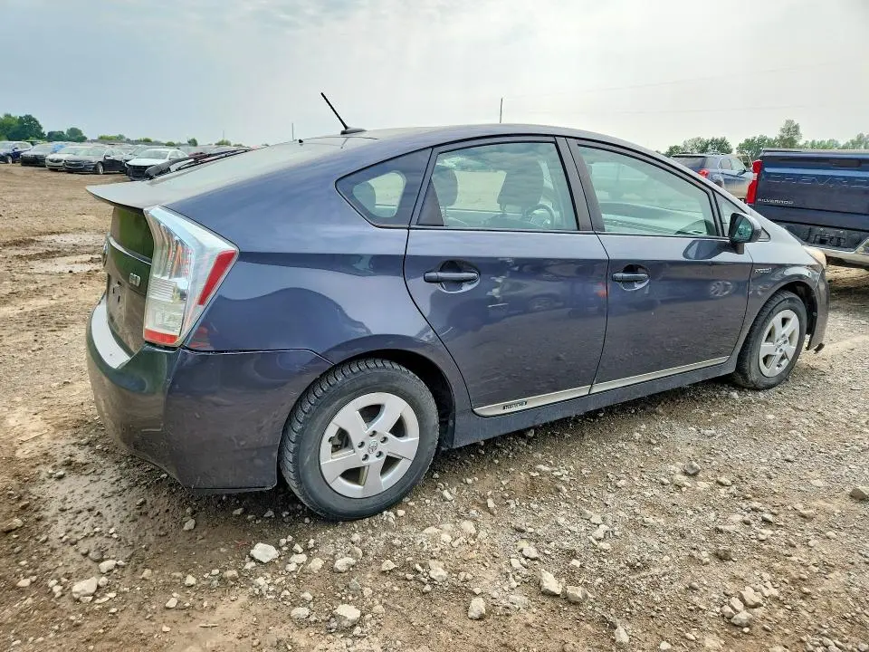 2011 TOYOTA PRIUS TWO  
