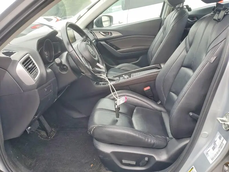 2018 MAZDA 3 TOURING  