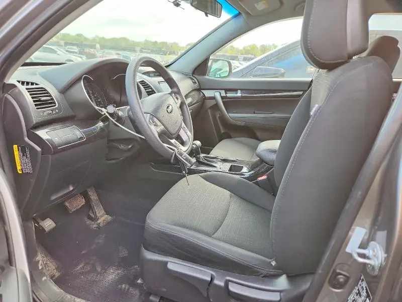 2014 KIA SORENTO LX  