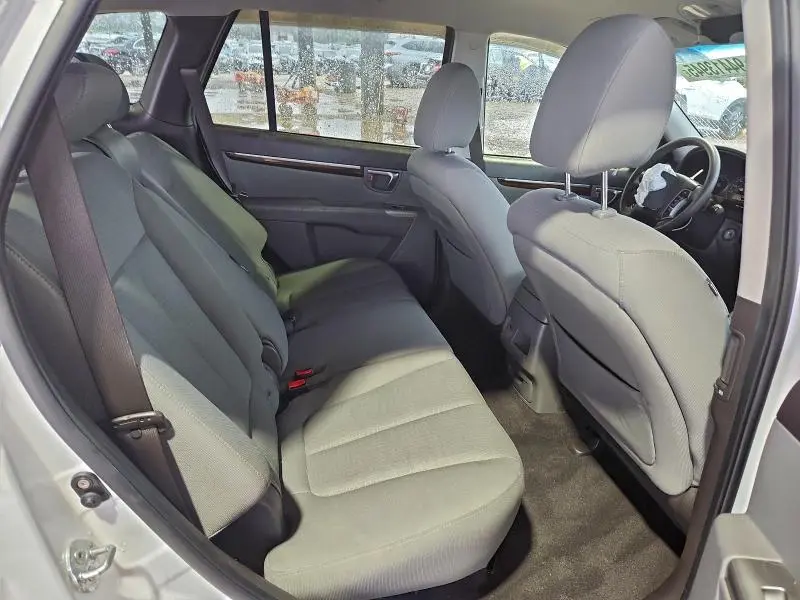 2011 HYUNDAI SANTA FE GLS  