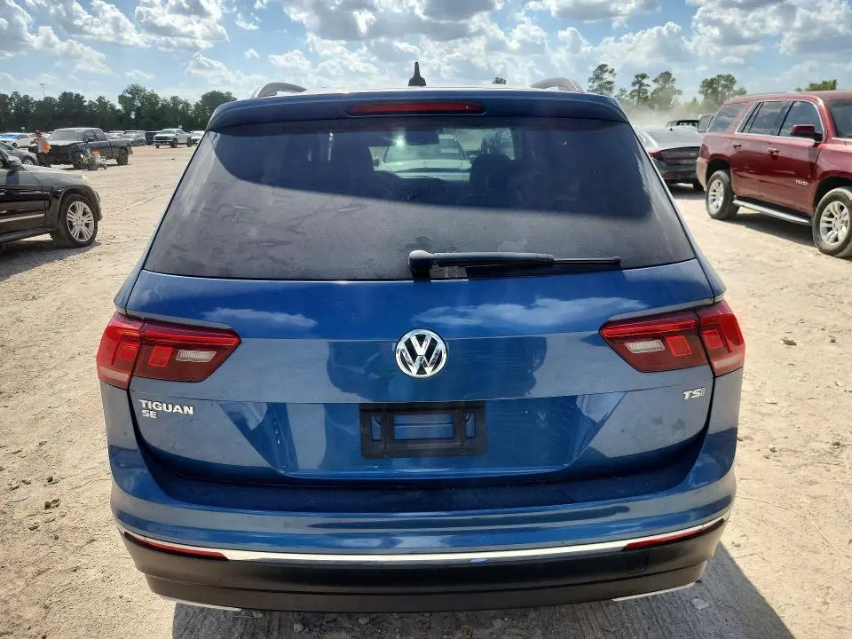 2018 VOLKSWAGEN TIGUAN SE  