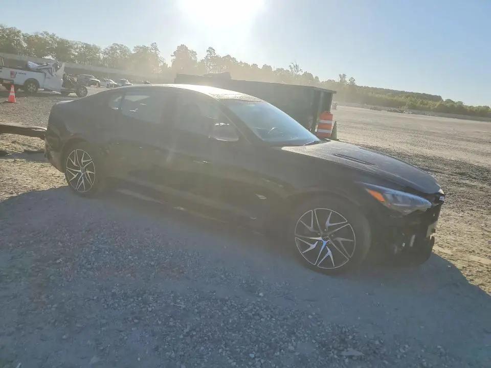 2023 KIA STINGER GT LINE  