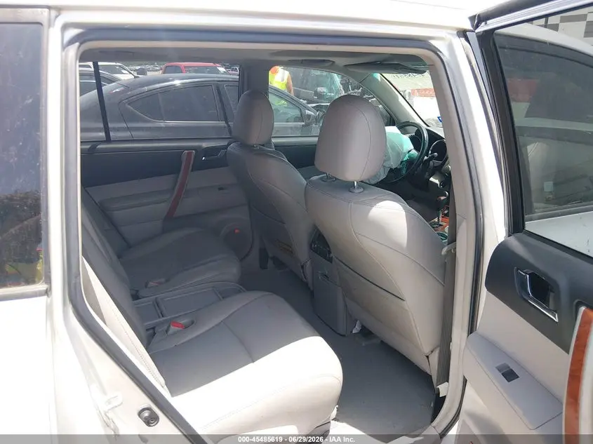 2010 TOYOTA HIGHLANDER LIMITED V6