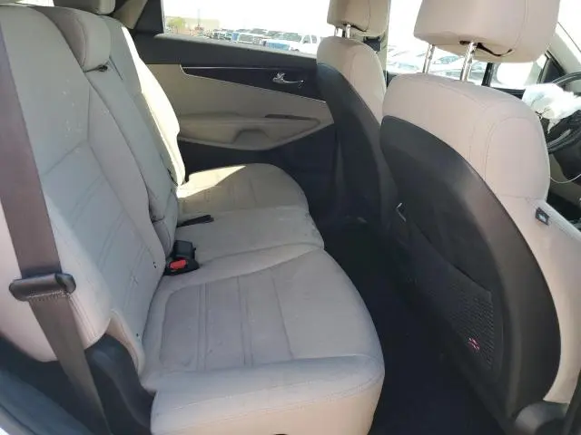 2017 KIA SORENTO LX  