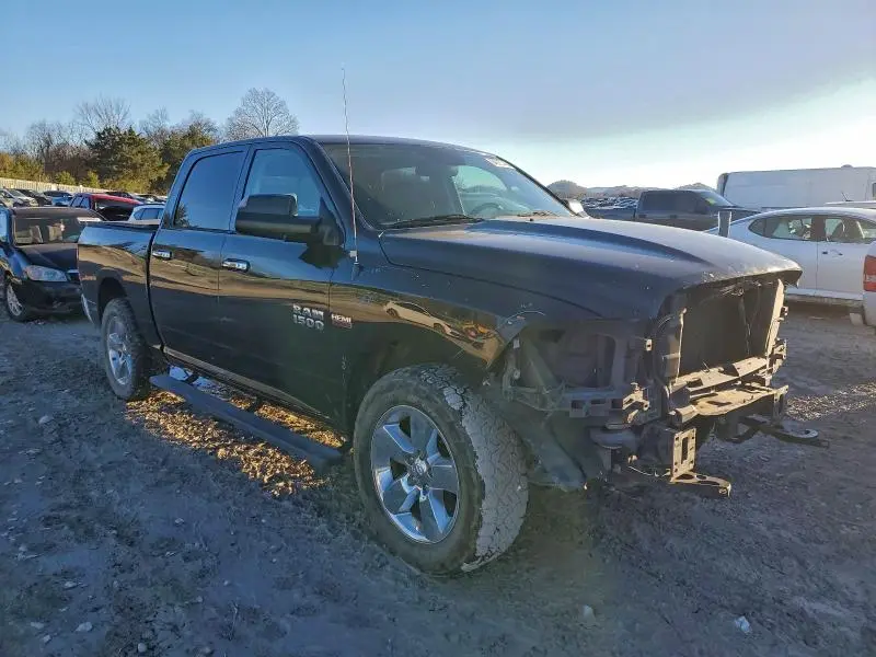 2017 RAM 1500 SLT  